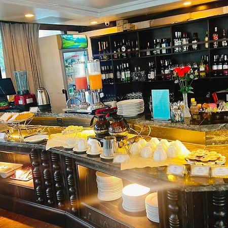 Lotus Elegance Cruise Hotel Hạ Long-öböl Kültér fotó