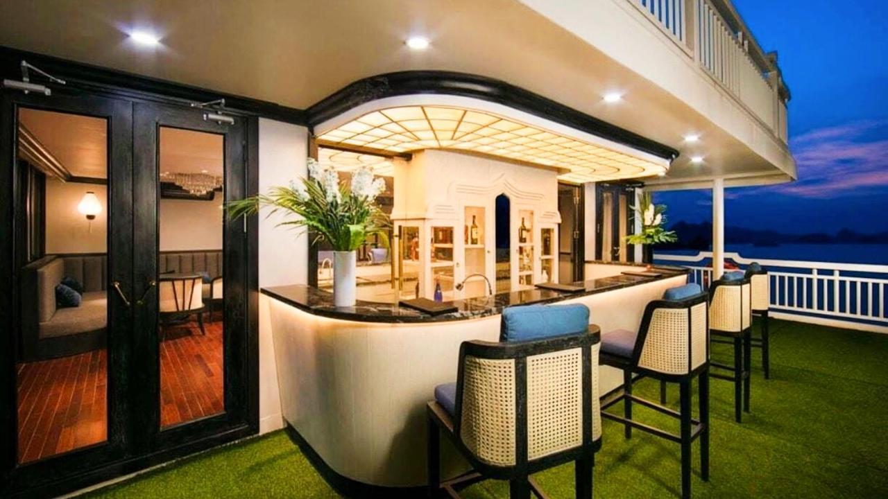 Lotus Elegance Cruise Hotel Hạ Long-öböl Kültér fotó