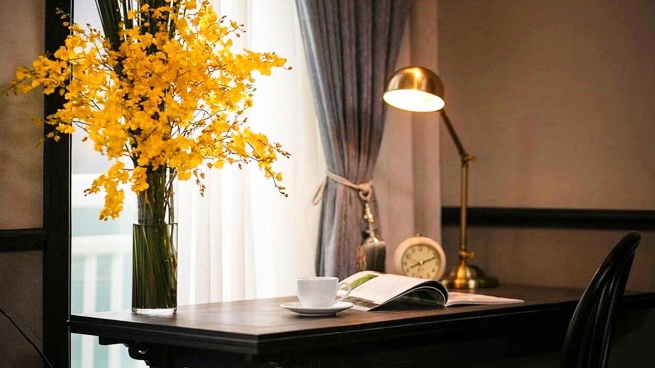 Lotus Elegance Cruise Hotel Hạ Long-öböl Kültér fotó