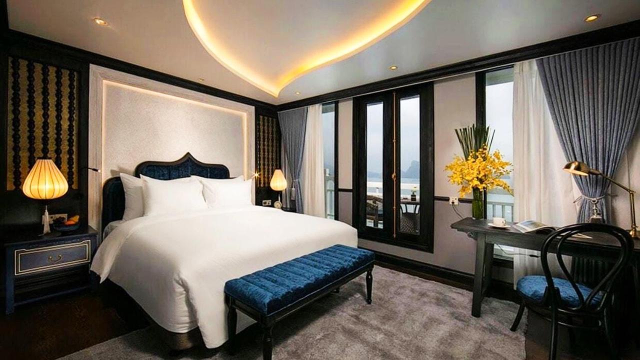 Lotus Elegance Cruise Hotel Hạ Long-öböl Kültér fotó