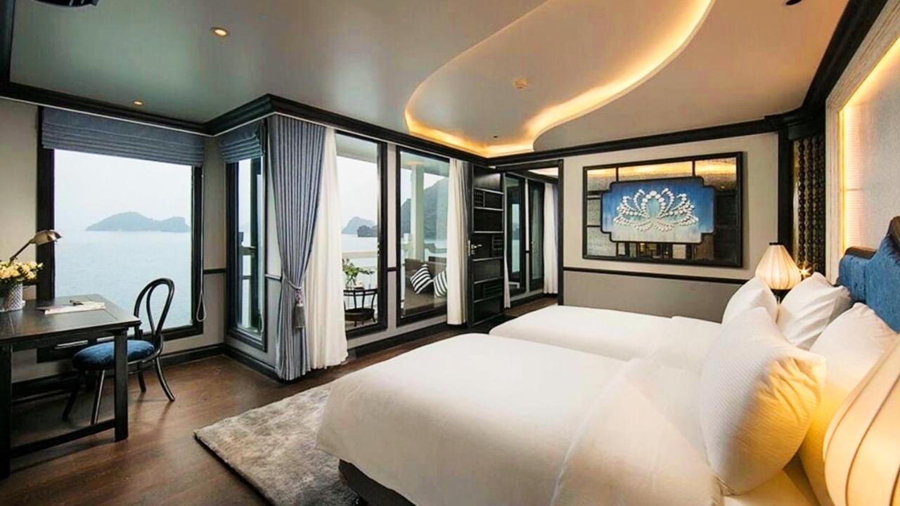 Lotus Elegance Cruise Hotel Hạ Long-öböl Kültér fotó
