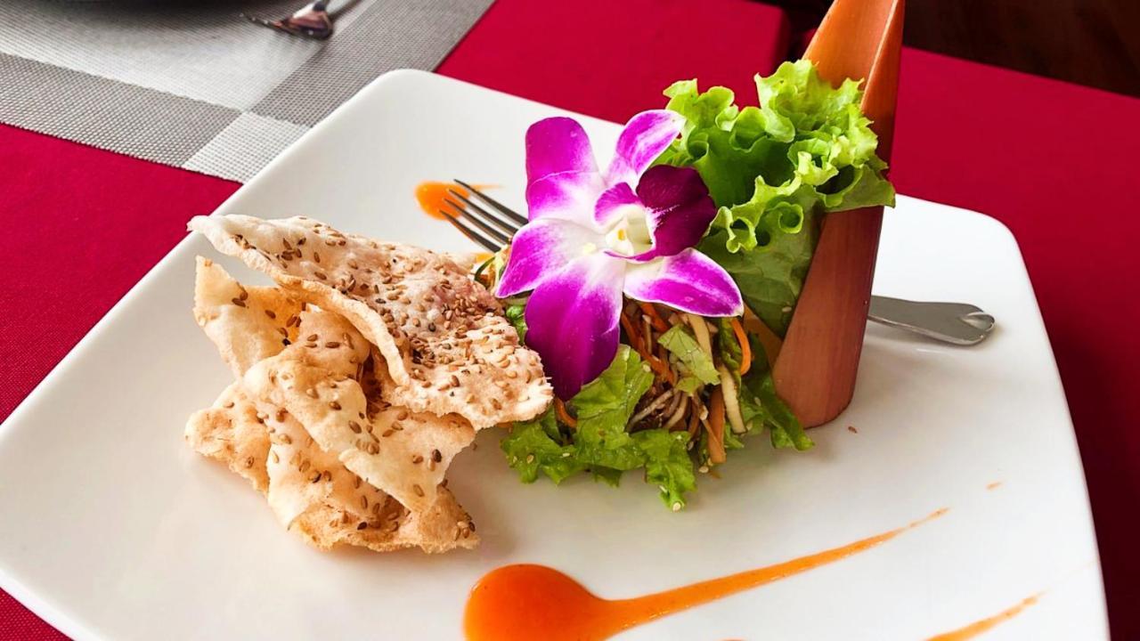 Lotus Elegance Cruise Hotel Hạ Long-öböl Kültér fotó