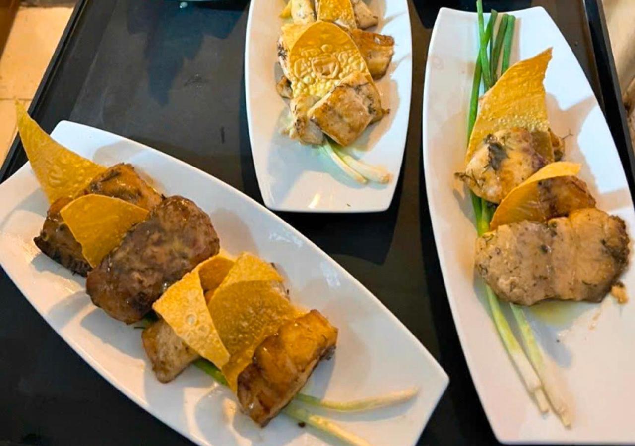 Lotus Elegance Cruise Hotel Hạ Long-öböl Kültér fotó