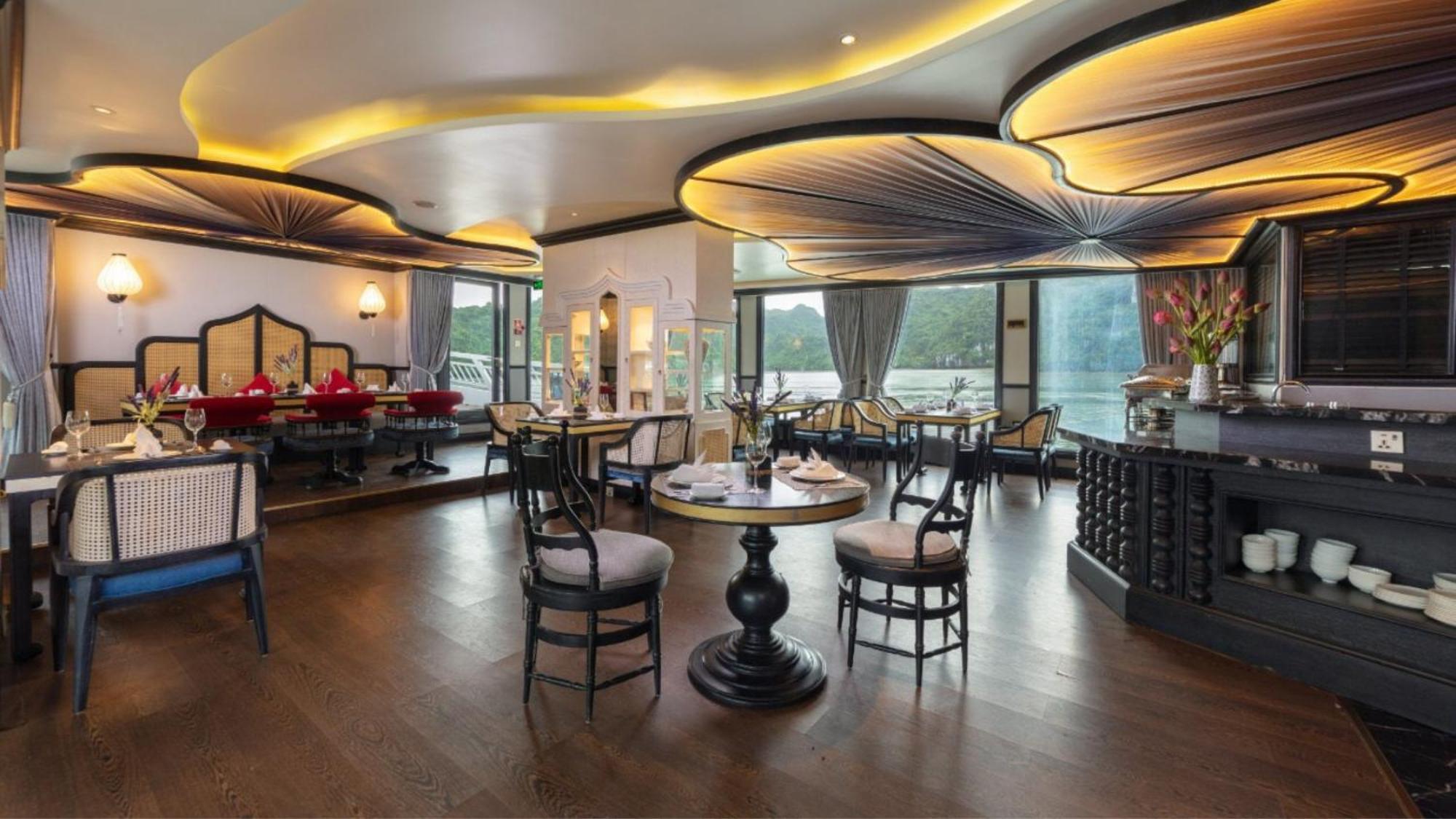 Lotus Elegance Cruise Hotel Hạ Long-öböl Kültér fotó