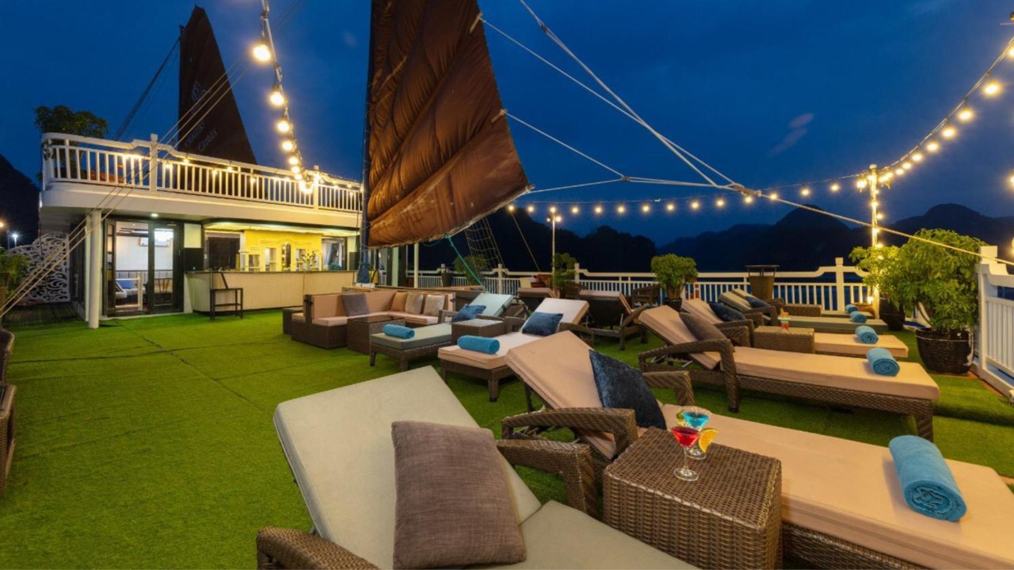 Lotus Elegance Cruise Hotel Hạ Long-öböl Kültér fotó